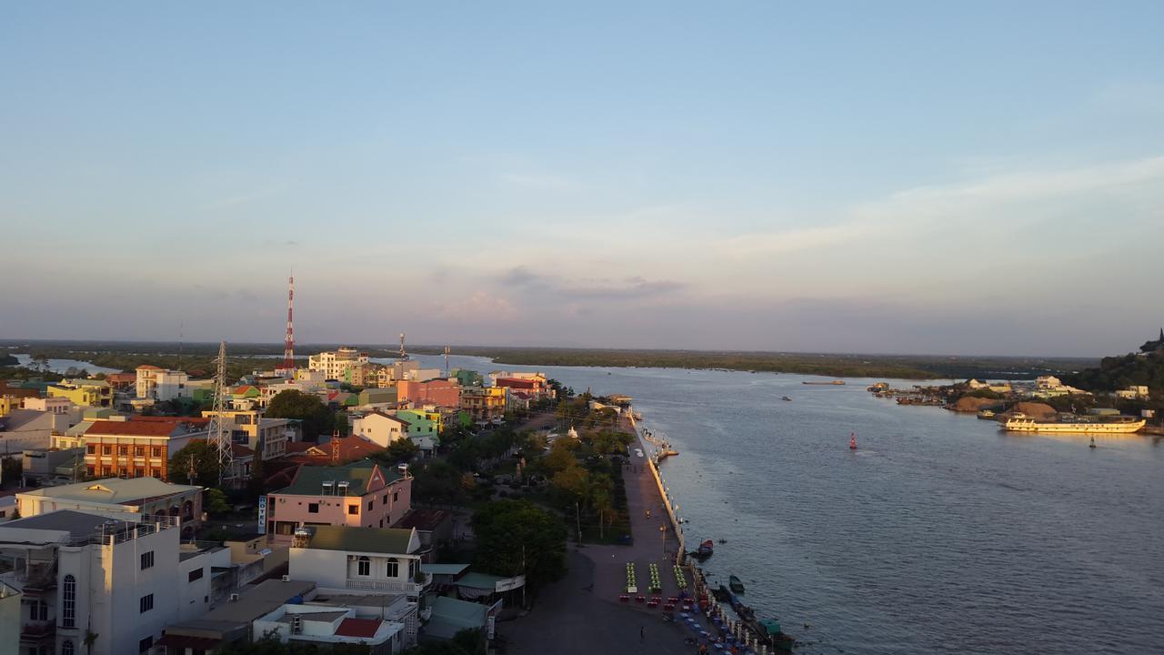 River Hotel Hà Tiên Buitenkant foto